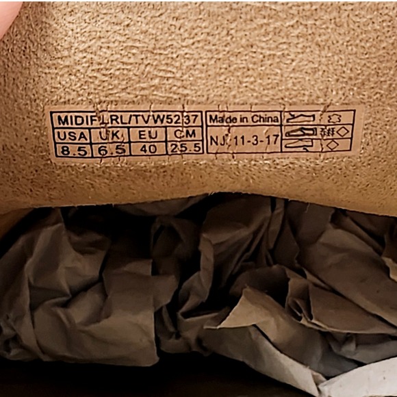 Vionic‎ Rose Floral Embroidered Slip On Comfort Shoe Womens 8.5 White Leather - Picture 8 of 9